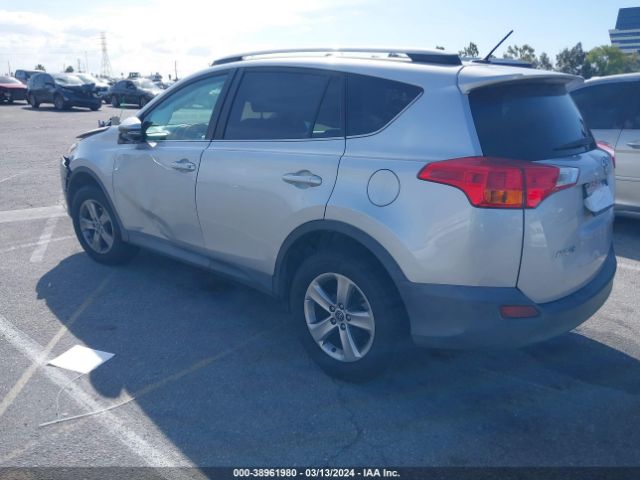 Photo 2 VIN: 2T3WFREV7FW179532 - TOYOTA RAV4 