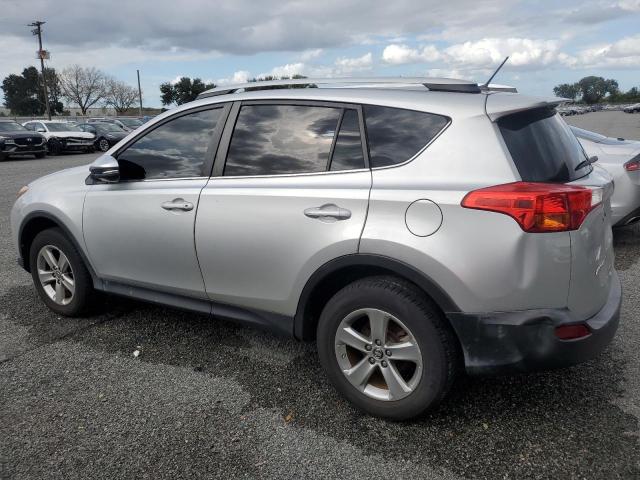 Photo 1 VIN: 2T3WFREV7FW184049 - TOYOTA RAV4 XLE 