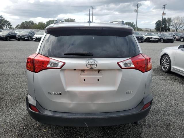 Photo 5 VIN: 2T3WFREV7FW184049 - TOYOTA RAV4 XLE 