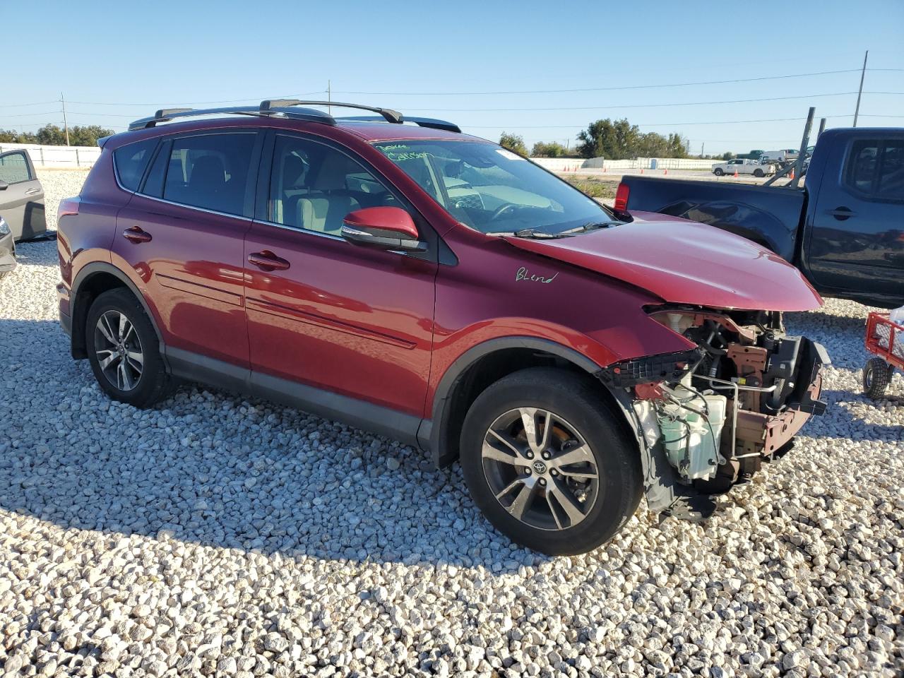 Photo 3 VIN: 2T3WFREV7JW420272 - TOYOTA RAV 4 