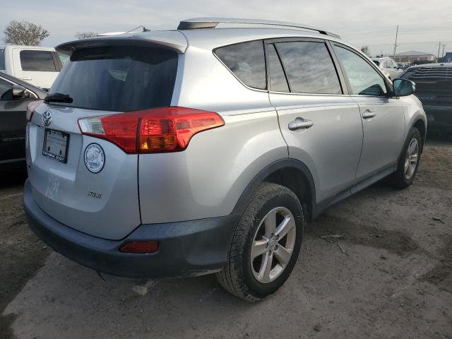 Photo 2 VIN: 2T3WFREV8DW054598 - TOYOTA RAV4 XLE 