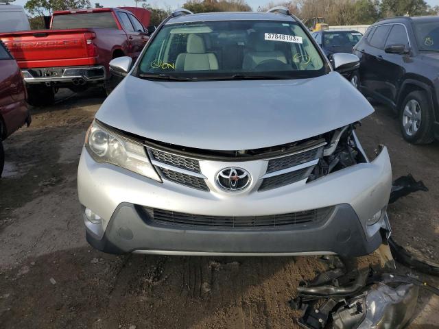 Photo 4 VIN: 2T3WFREV8DW054598 - TOYOTA RAV4 XLE 