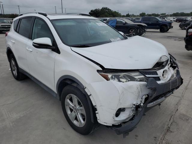 Photo 3 VIN: 2T3WFREV8FW175473 - TOYOTA RAV4 XLE 