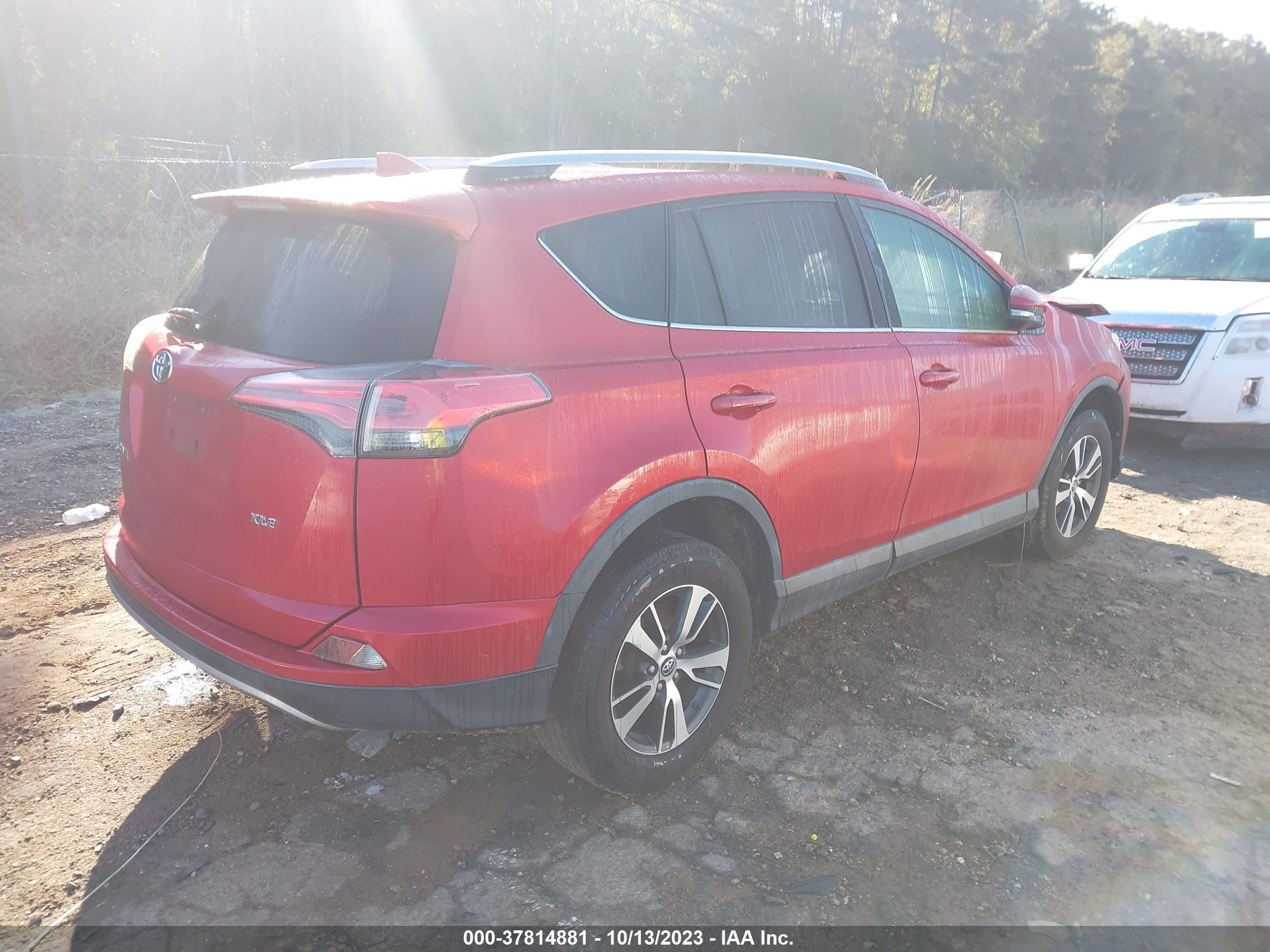 Photo 3 VIN: 2T3WFREV8HW389298 - TOYOTA RAV 4 