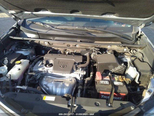 Photo 9 VIN: 2T3WFREV8JW408700 - TOYOTA RAV4 