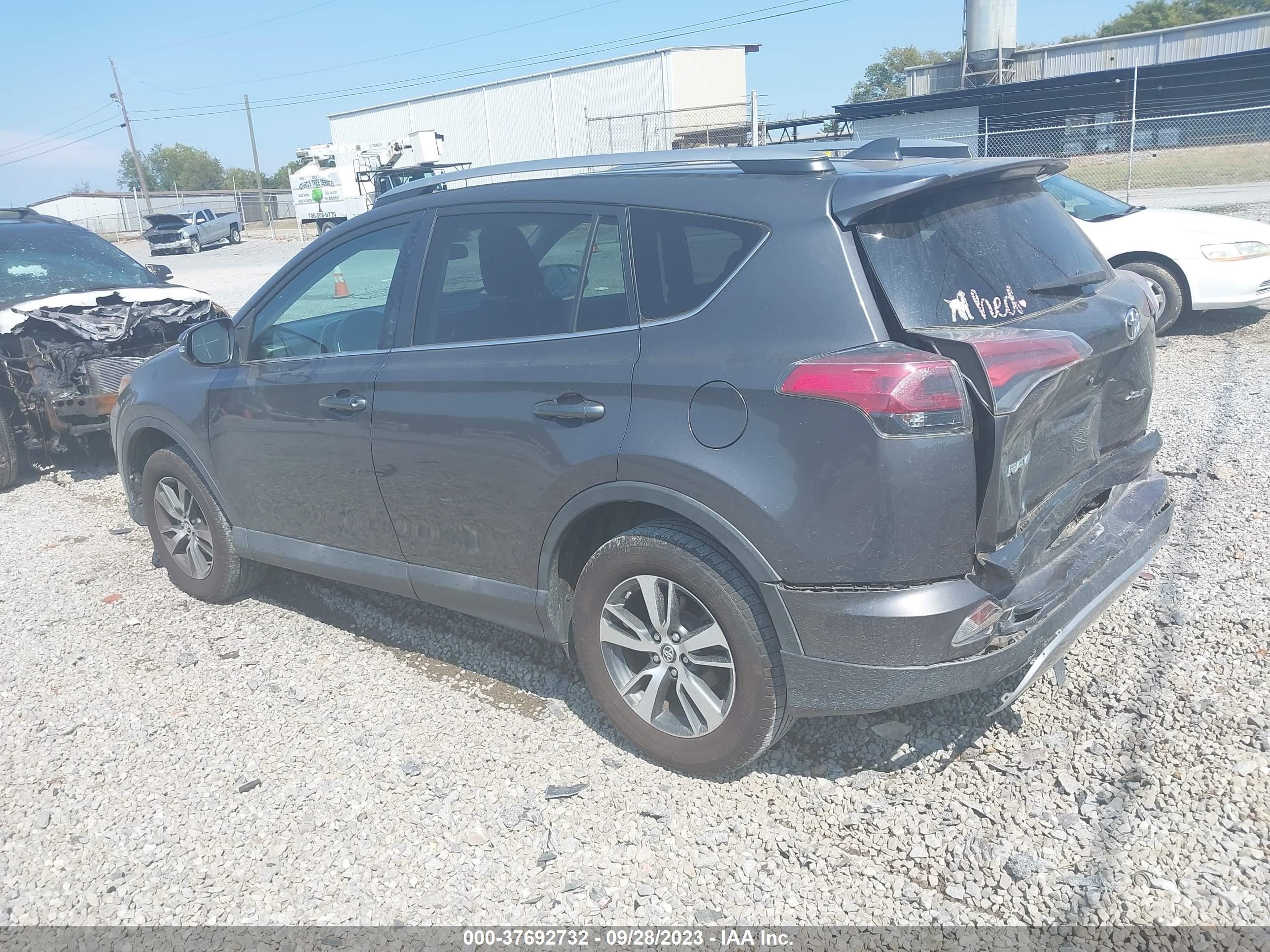 Photo 2 VIN: 2T3WFREV8JW411290 - TOYOTA RAV 4 