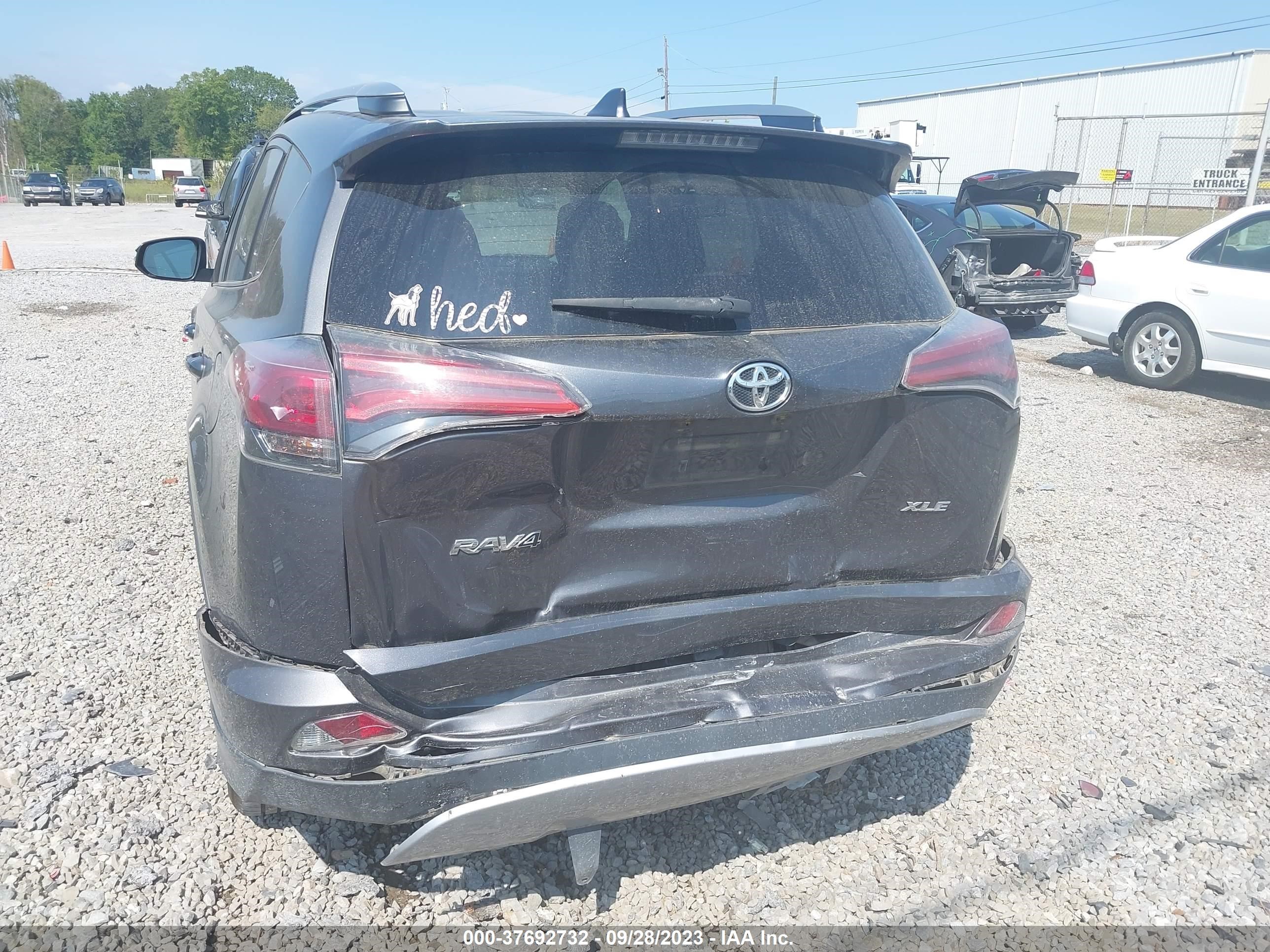 Photo 5 VIN: 2T3WFREV8JW411290 - TOYOTA RAV 4 