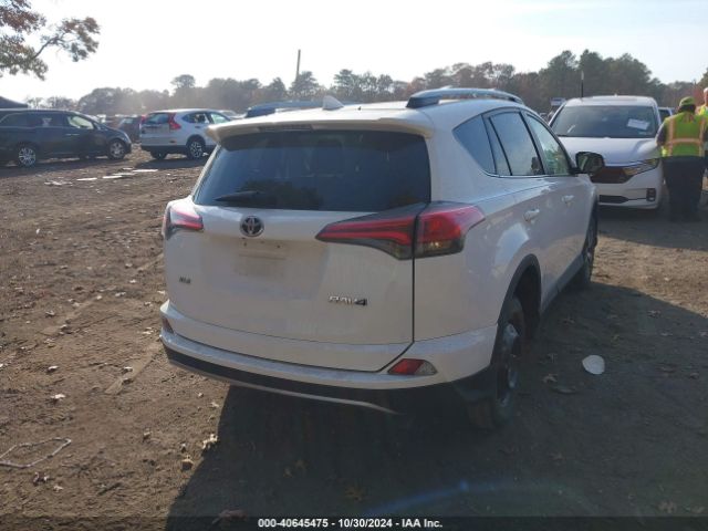 Photo 3 VIN: 2T3WFREV8JW458836 - TOYOTA RAV4 