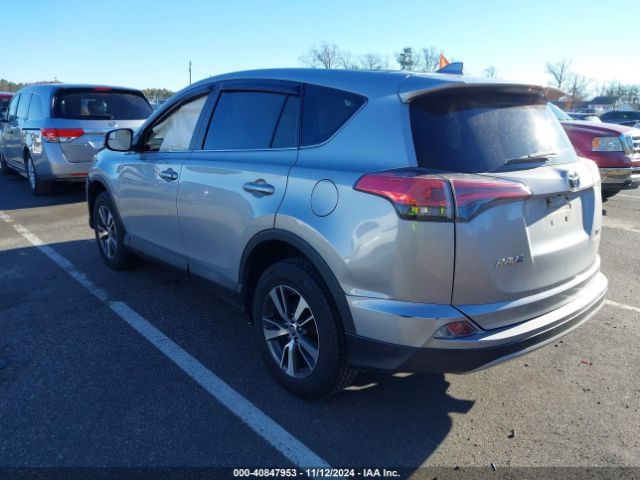 Photo 2 VIN: 2T3WFREV8JW477449 - TOYOTA RAV4 