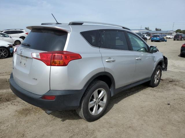 Photo 2 VIN: 2T3WFREV9DW037325 - TOYOTA RAV4 XLE 