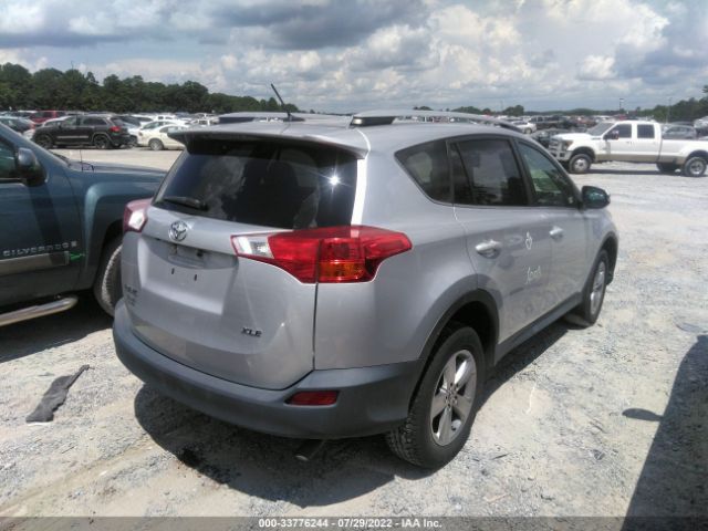 Photo 3 VIN: 2T3WFREV9FW152610 - TOYOTA RAV4 