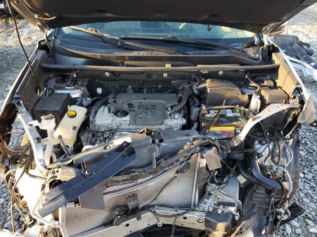 Photo 11 VIN: 2T3WFREV9HW326355 - TOYOTA RAV4 XLE 