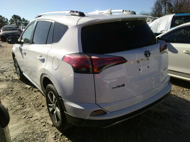 Photo 2 VIN: 2T3WFREV9HW353863 - TOYOTA RAV4 XLE 