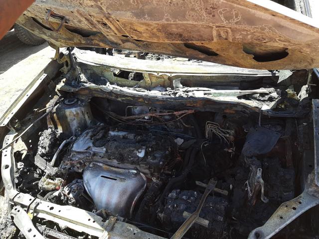 Photo 6 VIN: 2T3WFREV9HW404231 - TOYOTA RAV4 XLE 