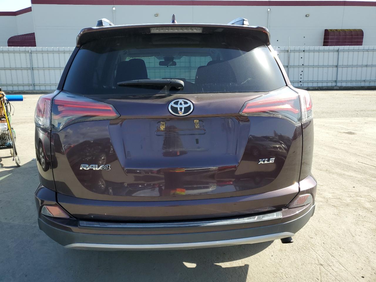 Photo 5 VIN: 2T3WFREV9JW406227 - TOYOTA RAV 4 