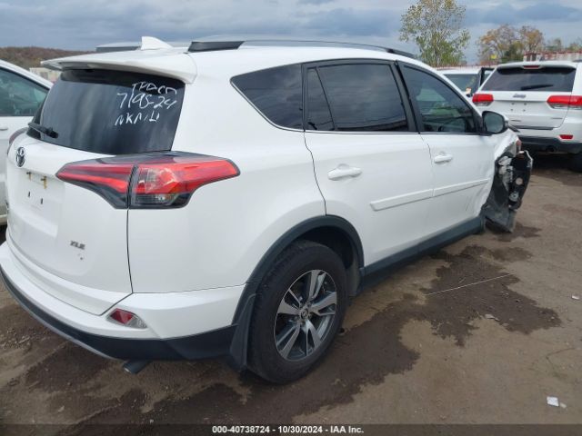 Photo 3 VIN: 2T3WFREV9JW429121 - TOYOTA RAV4 