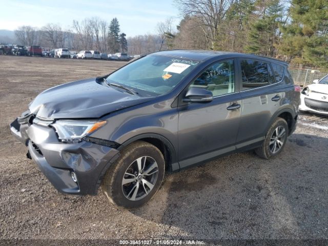 Photo 1 VIN: 2T3WFREV9JW483163 - TOYOTA RAV4 