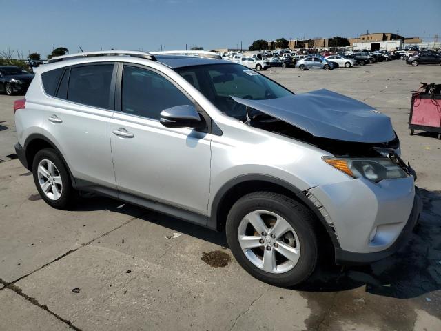 Photo 3 VIN: 2T3WFREVXEW089824 - TOYOTA RAV4 XLE 