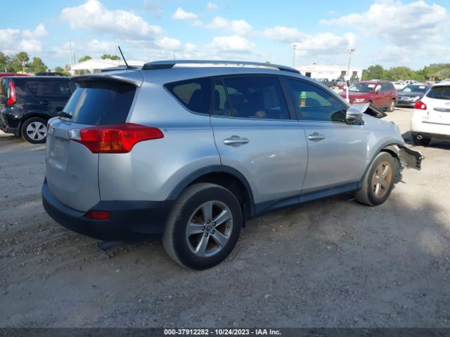 Photo 3 VIN: 2T3WFREVXFW132768 - TOYOTA RAV4 