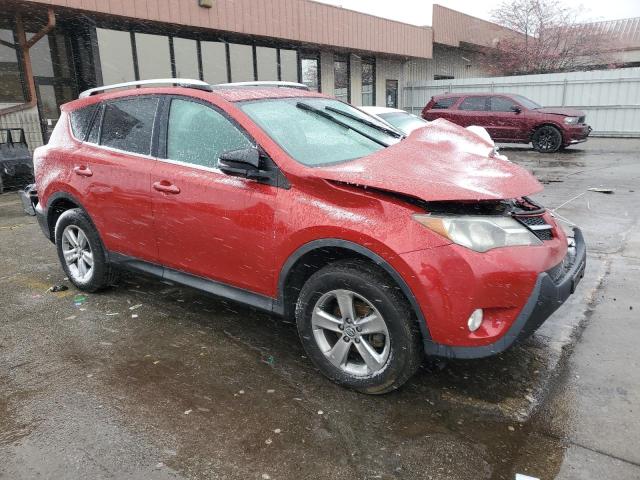 Photo 3 VIN: 2T3WFREVXFW137131 - TOYOTA RAV4 XLE 