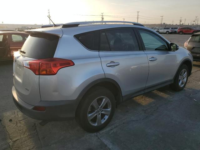 Photo 2 VIN: 2T3WFREVXFW163308 - TOYOTA RAV4 XLE 