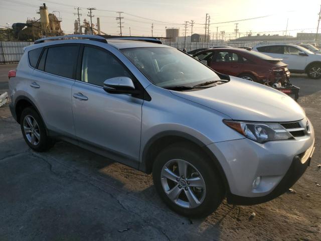 Photo 3 VIN: 2T3WFREVXFW163308 - TOYOTA RAV4 XLE 