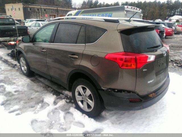 Photo 2 VIN: 2T3WFREVXFW195773 - TOYOTA RAV4 