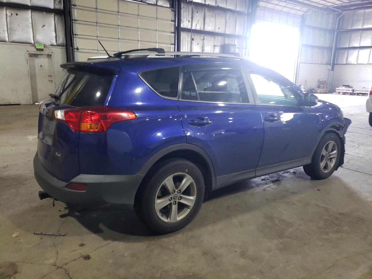 Photo 2 VIN: 2T3WFREVXFW208733 - TOYOTA RAV 4 