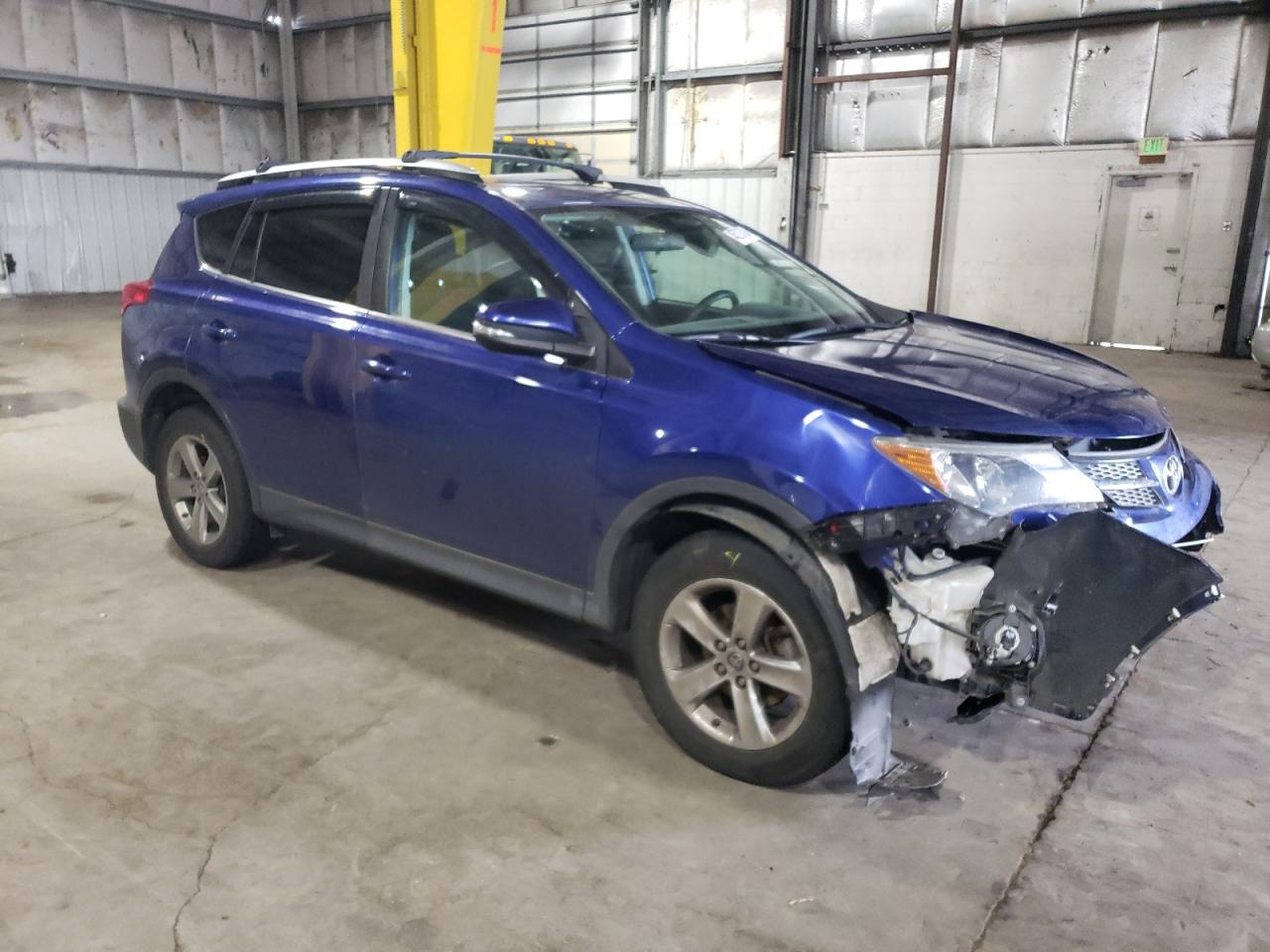 Photo 3 VIN: 2T3WFREVXFW208733 - TOYOTA RAV 4 