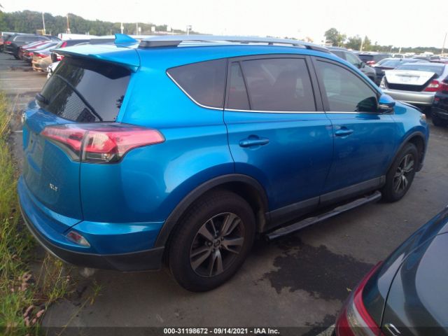 Photo 3 VIN: 2T3WFREVXHW350244 - TOYOTA RAV4 