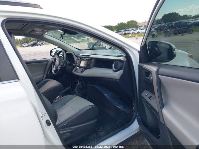 Photo 4 VIN: 2T3WFREVXJW410318 - TOYOTA RAV4 