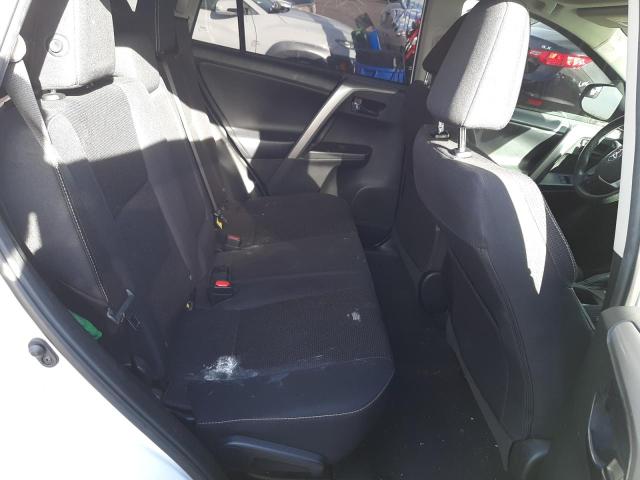 Photo 9 VIN: 2T3WFREVXJW468915 - TOYOTA RAV 4 