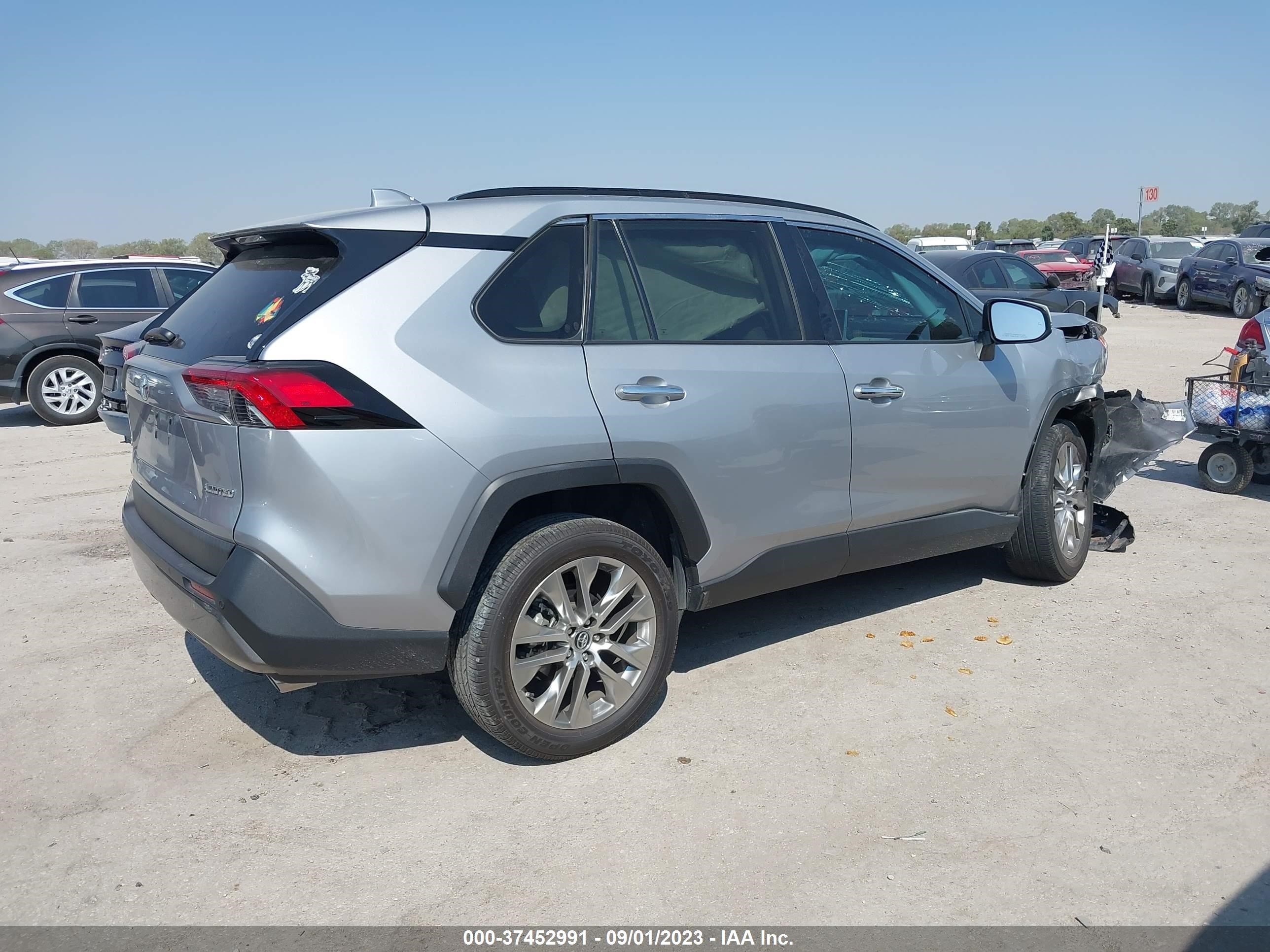 Photo 3 VIN: 2T3Y1RFV5KC008635 - TOYOTA RAV 4 