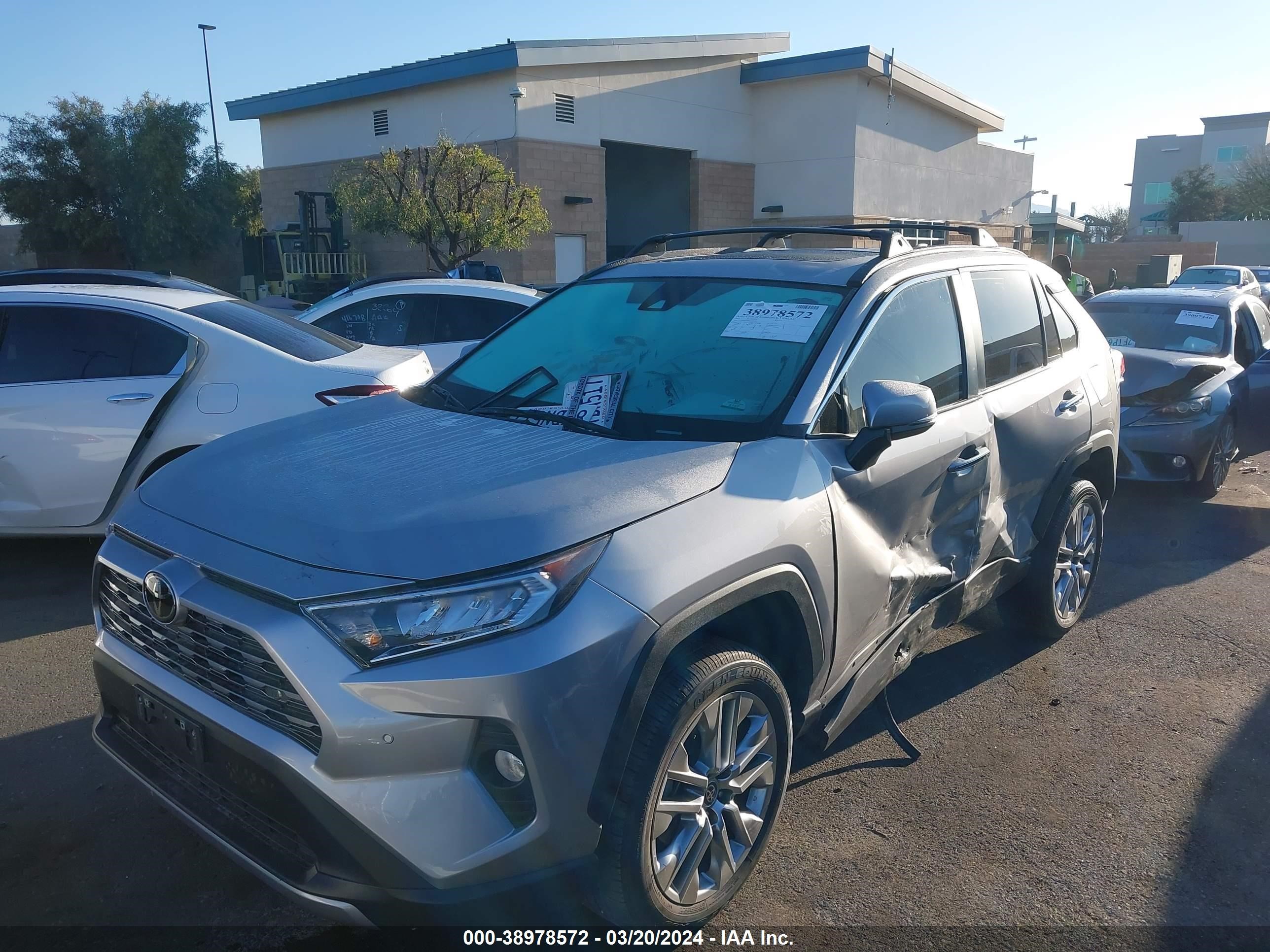 Photo 1 VIN: 2T3Y1RFV8MC156524 - TOYOTA RAV4 