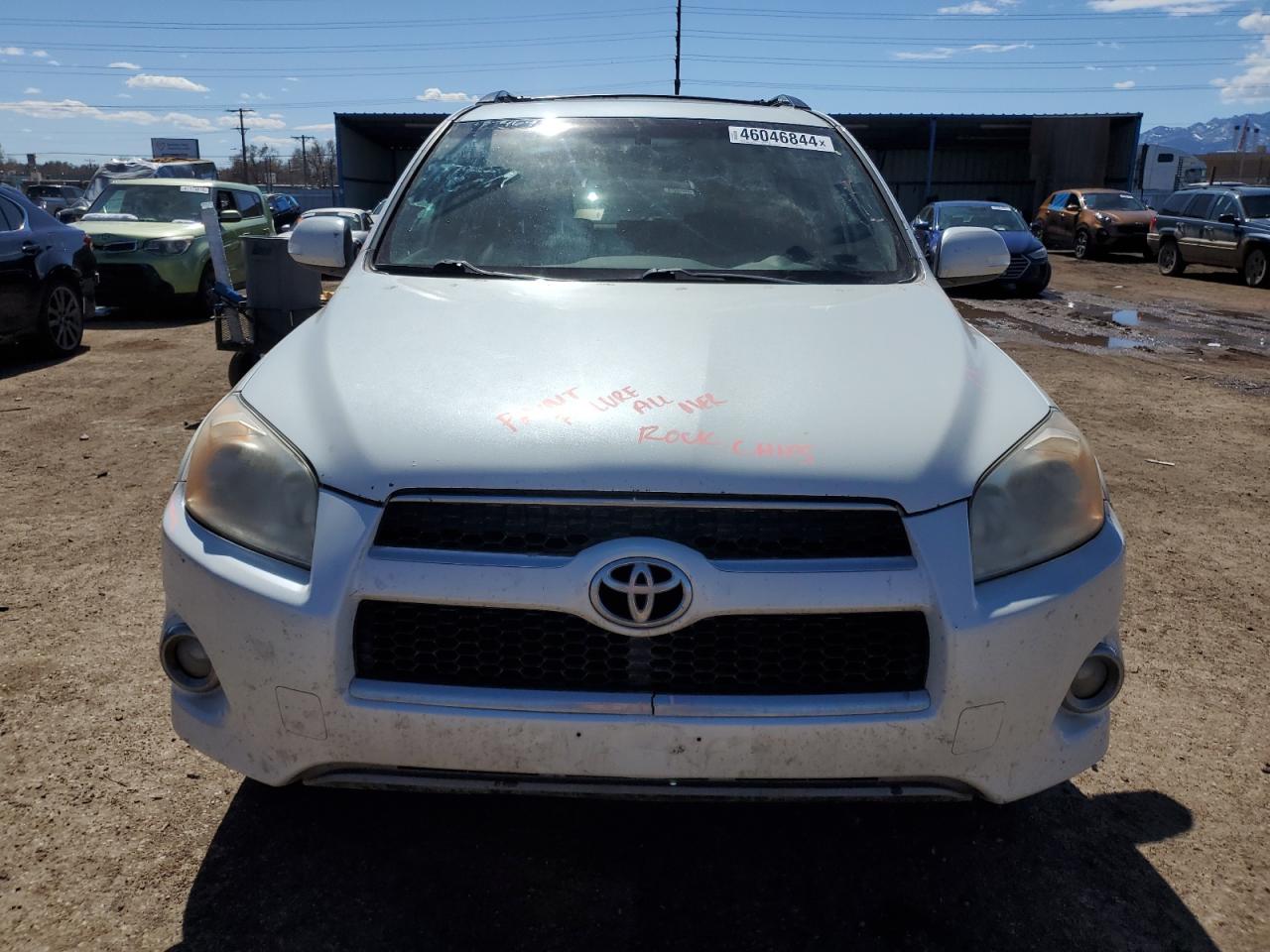 Photo 4 VIN: 2T3YF4DV0BW086083 - TOYOTA RAV 4 