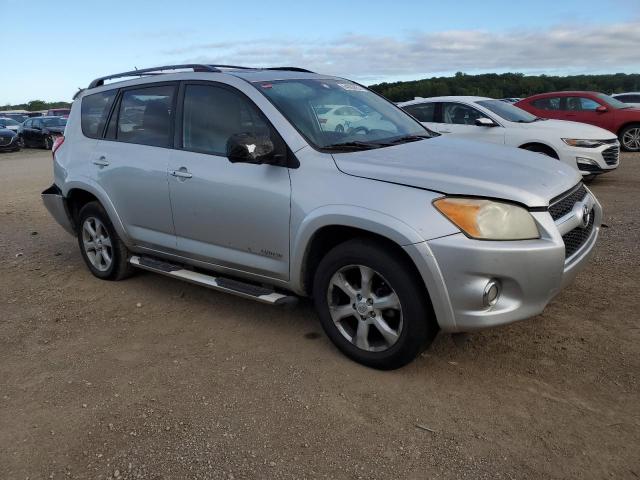 Photo 3 VIN: 2T3YF4DV0BW090215 - TOYOTA RAV4 