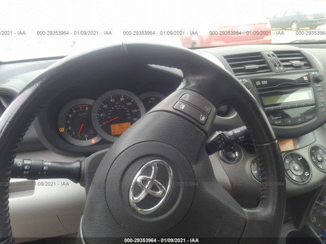 Photo 4 VIN: 2T3YF4DV3BW083131 - TOYOTA RAV4 