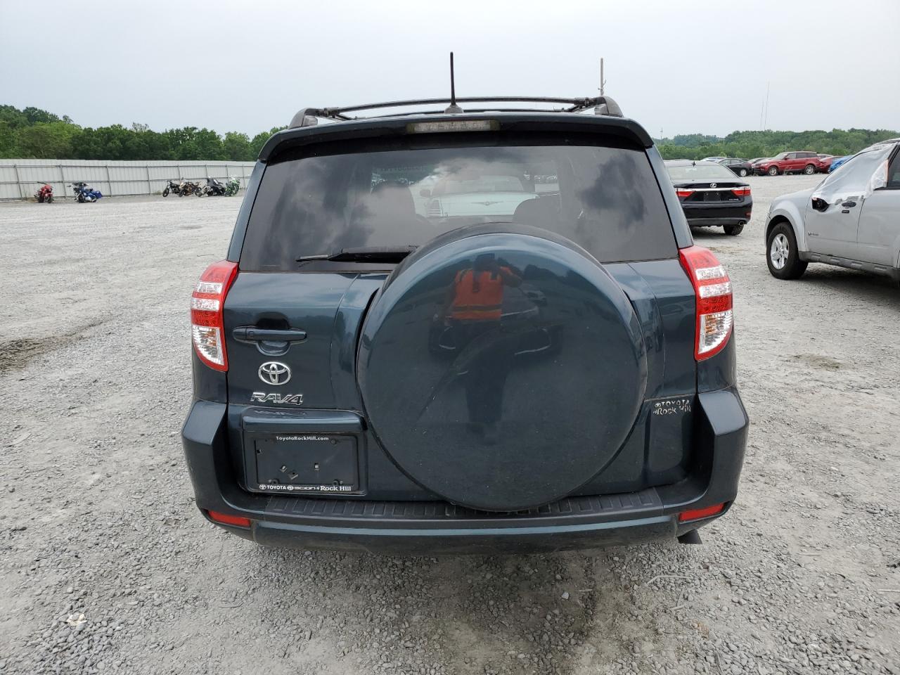 Photo 5 VIN: 2T3YF4DV3CW119076 - TOYOTA RAV 4 