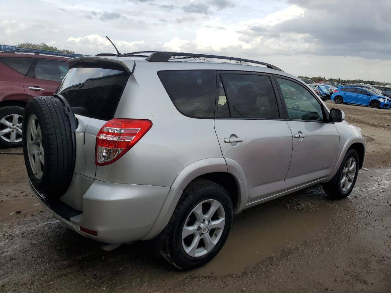 Photo 2 VIN: 2T3YF4DV3CW128098 - TOYOTA RAV 4 