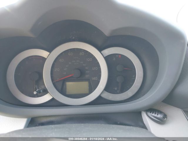 Photo 6 VIN: 2T3YF4DV6BW103002 - TOYOTA RAV4 