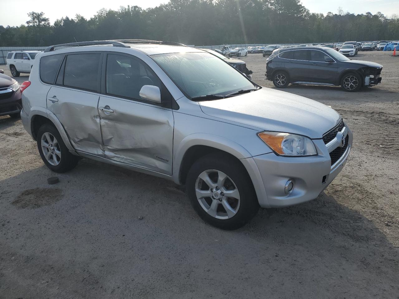 Photo 3 VIN: 2T3YF4DV9BW059450 - TOYOTA RAV 4 