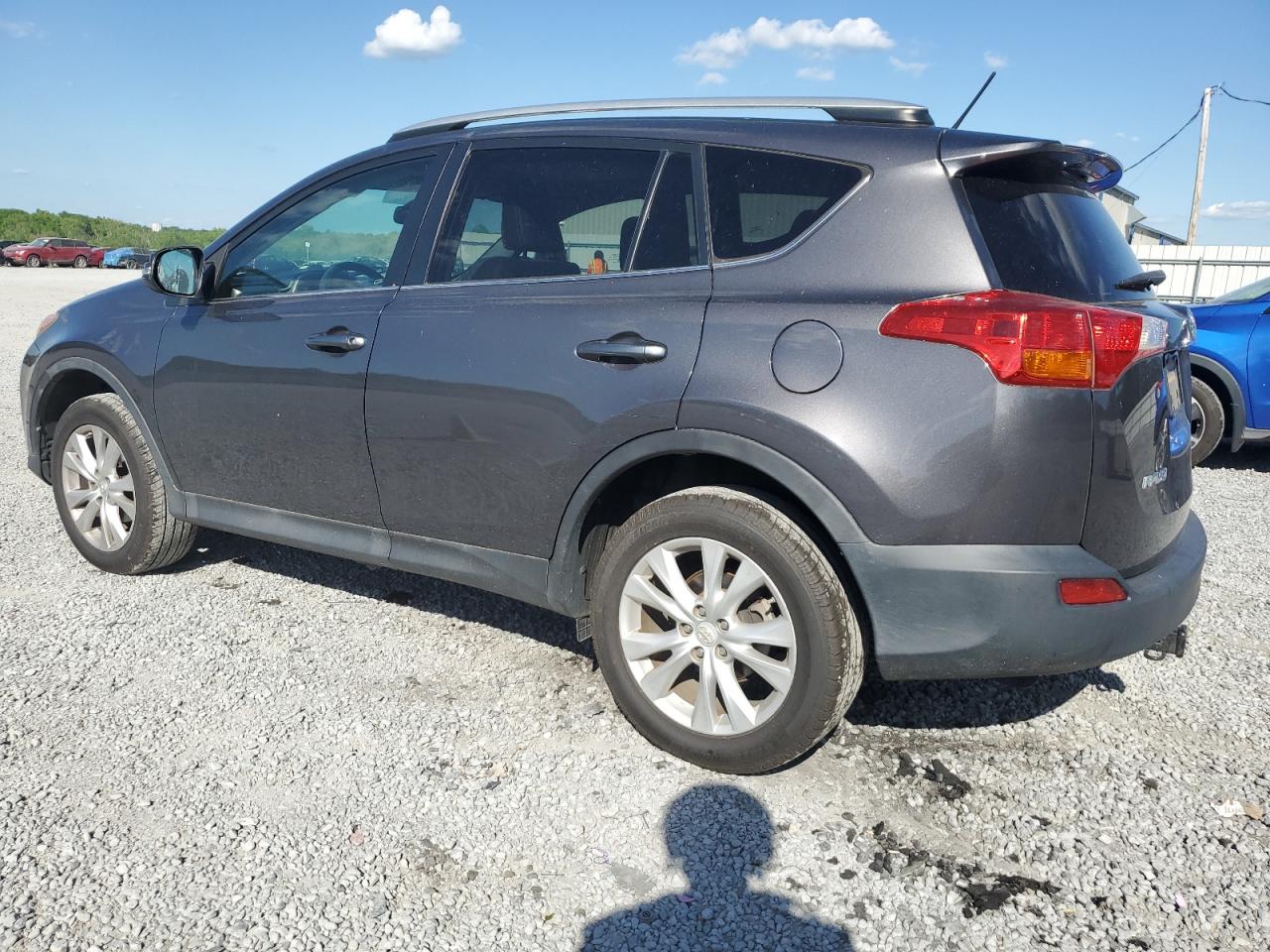 Photo 1 VIN: 2T3YFREV0FW184869 - TOYOTA RAV 4 