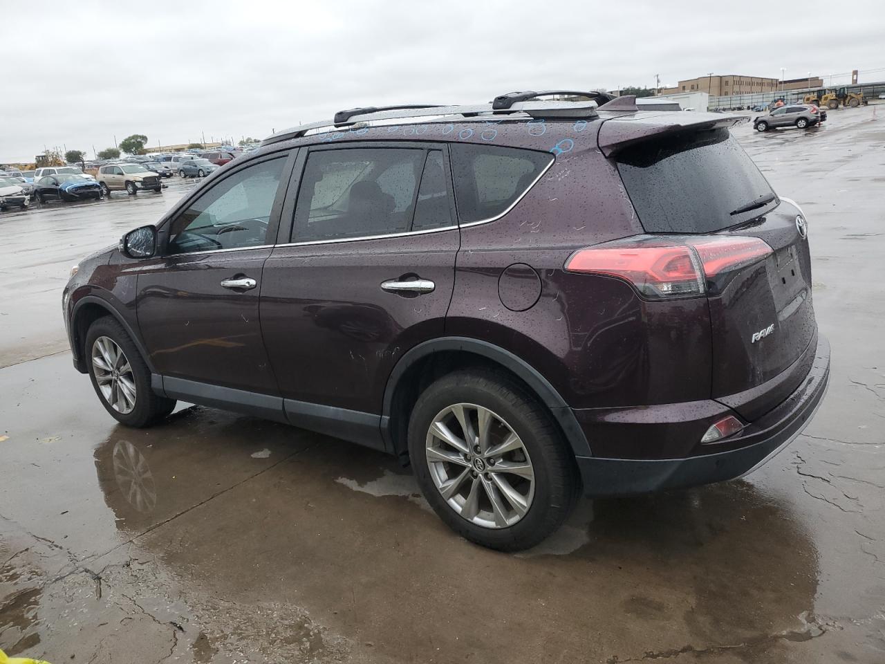 Photo 1 VIN: 2T3YFREV0HW355882 - TOYOTA RAV 4 