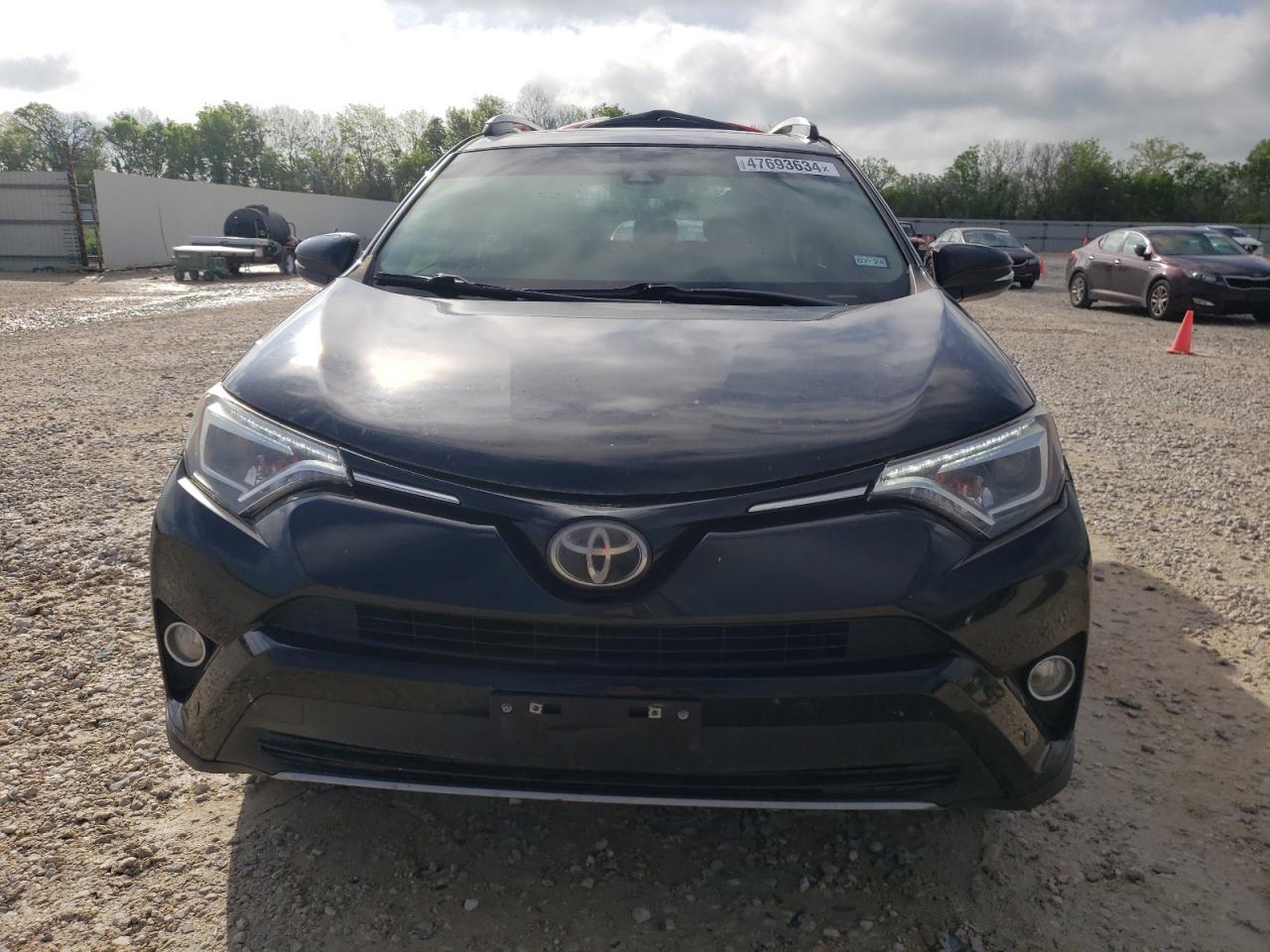 Photo 4 VIN: 2T3YFREV2HW334788 - TOYOTA RAV 4 