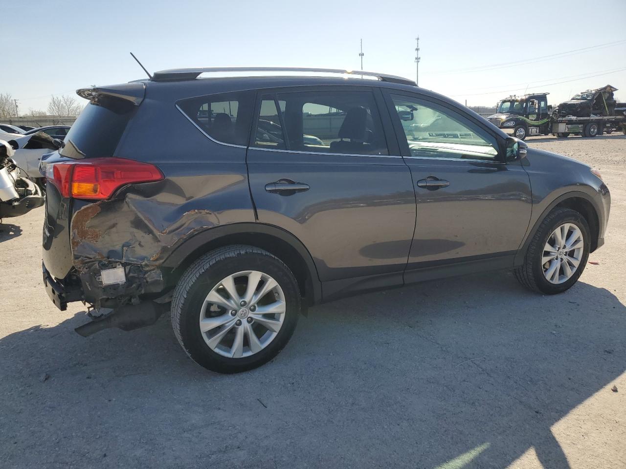 Photo 2 VIN: 2T3YFREV3DW038320 - TOYOTA RAV 4 