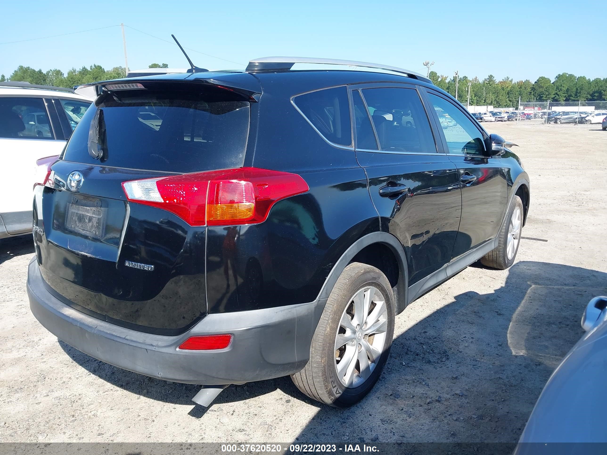 Photo 3 VIN: 2T3YFREV3EW082495 - TOYOTA RAV 4 