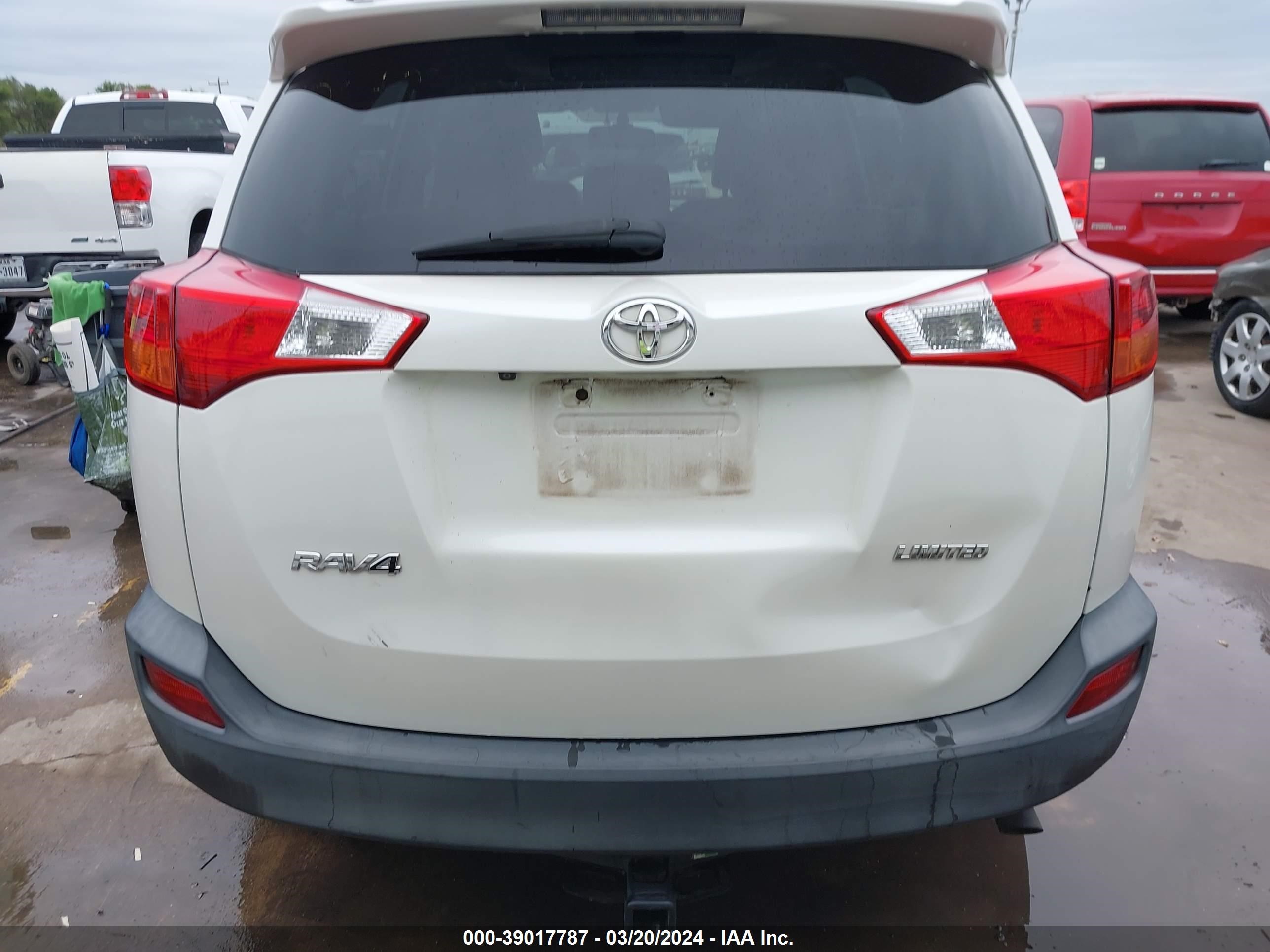 Photo 15 VIN: 2T3YFREV4DW060553 - TOYOTA RAV4 