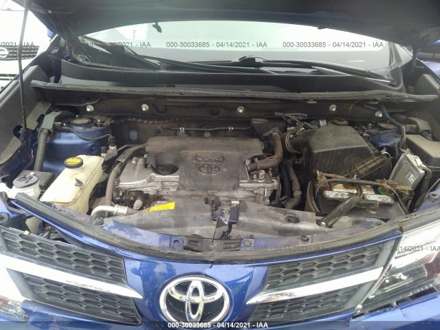 Photo 9 VIN: 2T3YFREV4FW168612 - TOYOTA RAV4 