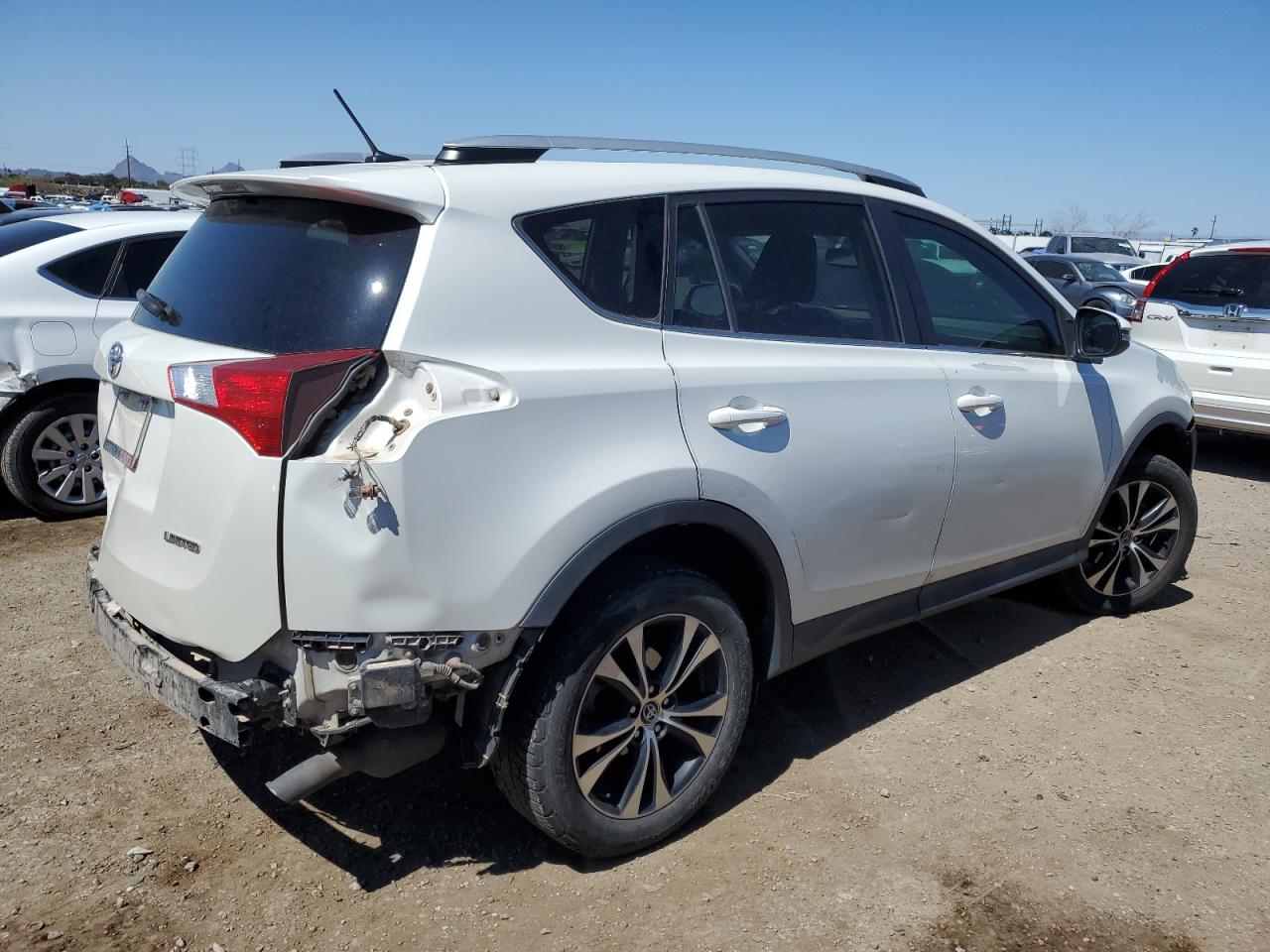 Photo 2 VIN: 2T3YFREV8FW210960 - TOYOTA RAV 4 