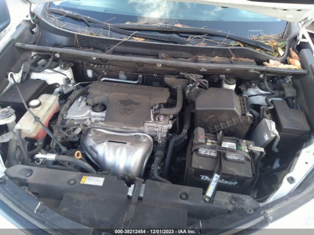 Photo 9 VIN: 2T3YFREV8HW331930 - TOYOTA RAV4 